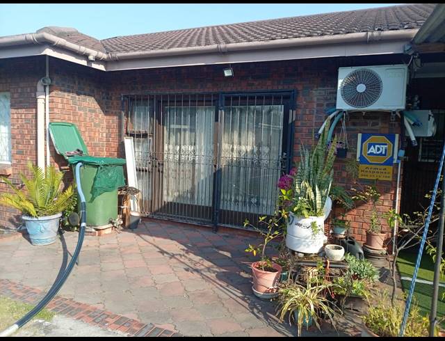3 BEDROOM HOUSE TO LET IN WILD EN WEIDE